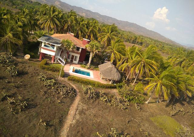 Vista area de casa