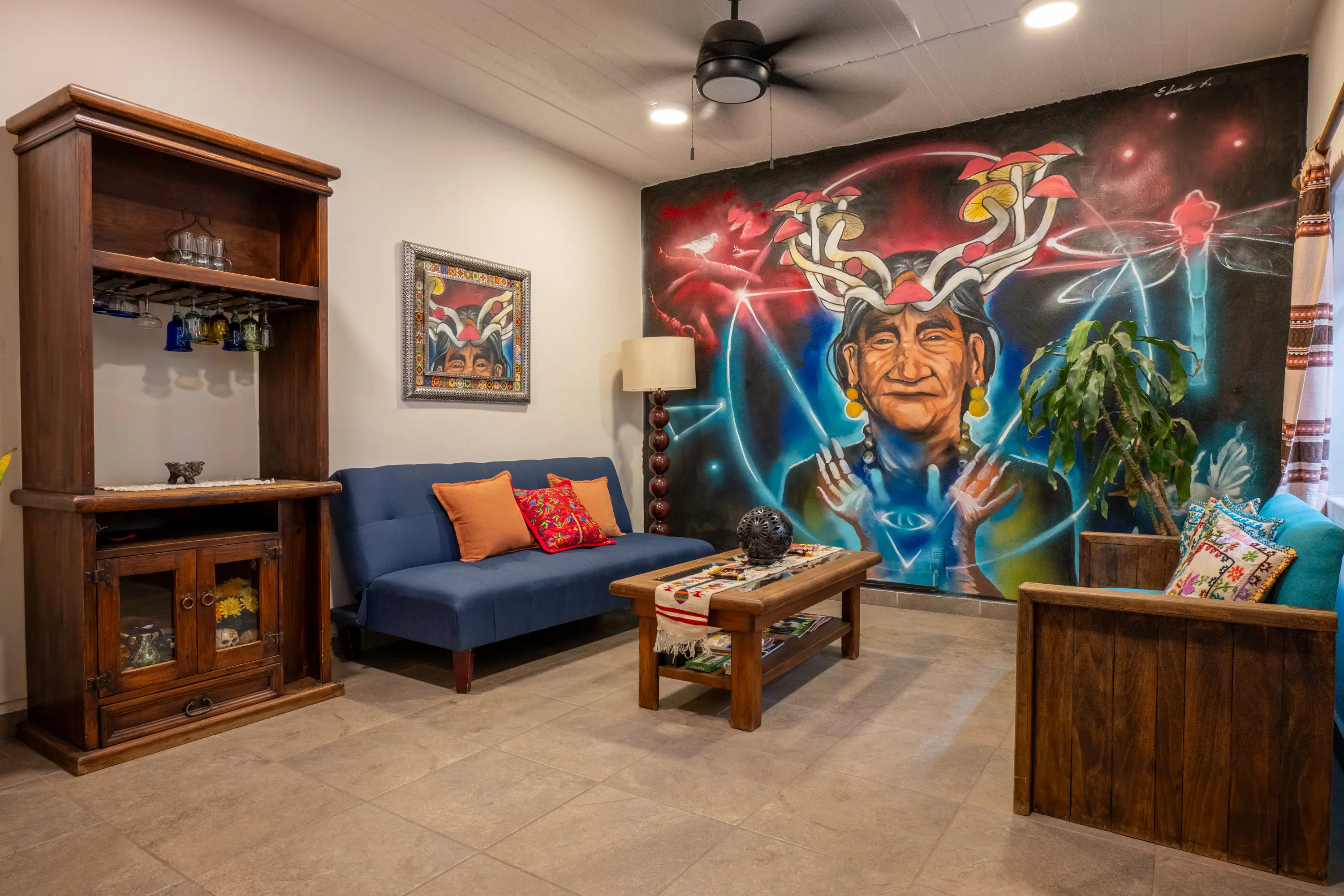 Charming Rustic-Style House in the Heart of the City